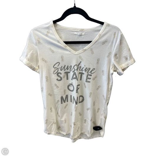 Top Short Sleeve By Maurices In Cream, Size: Xs