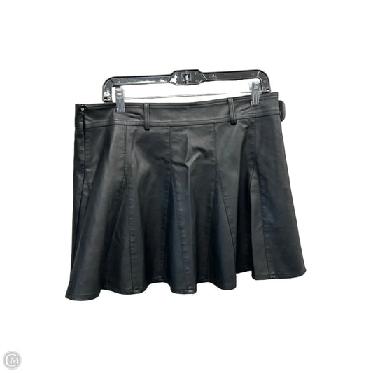 Skirt Mini & Short By Clothes Mentor In Black, Size: L