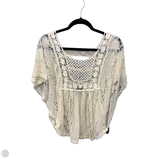 Top Short Sleeve By Clothes Mentor In Cream, Size: M