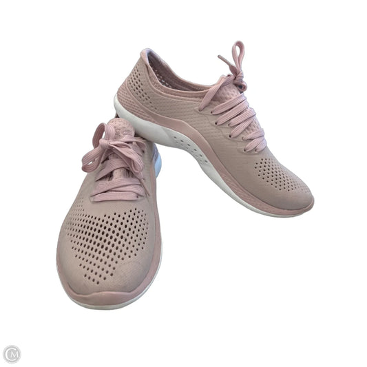 Shoes Athletic By Crocs In Pink, Size: 10
