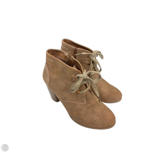 Boots Ankle Heels By Clothes Mentor In Brown, Size: 7