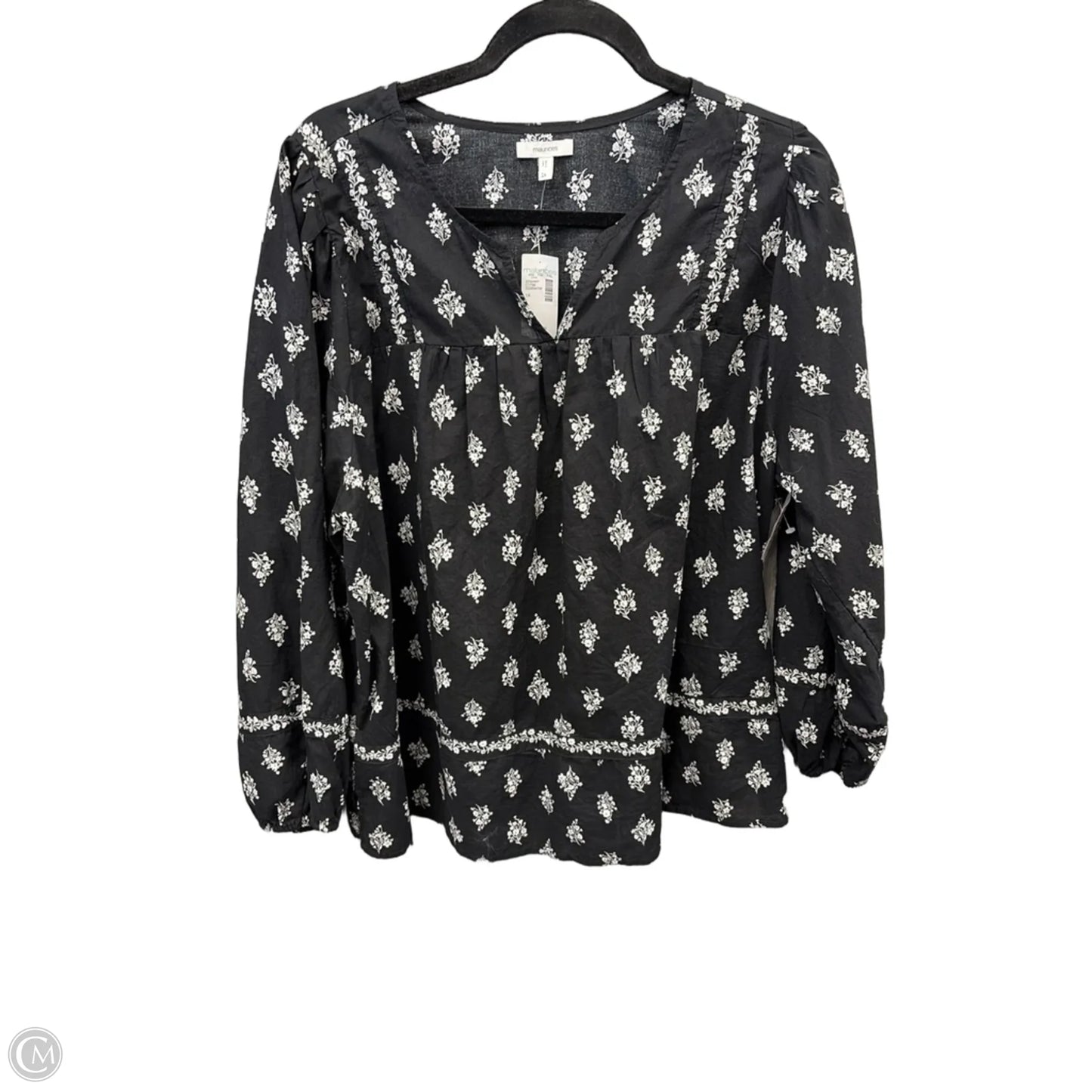 Top Long Sleeve By Maurices In Black & White, Size: 1x
