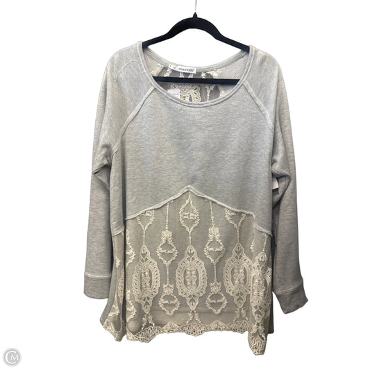 Top Long Sleeve By Maurices In Grey, Size: 1x