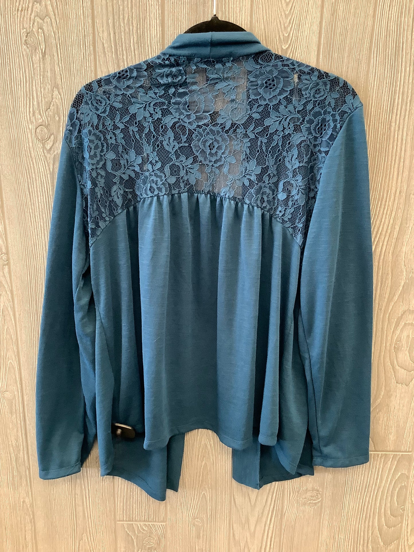 Cardigan By Clothes Mentor  Size: 1x