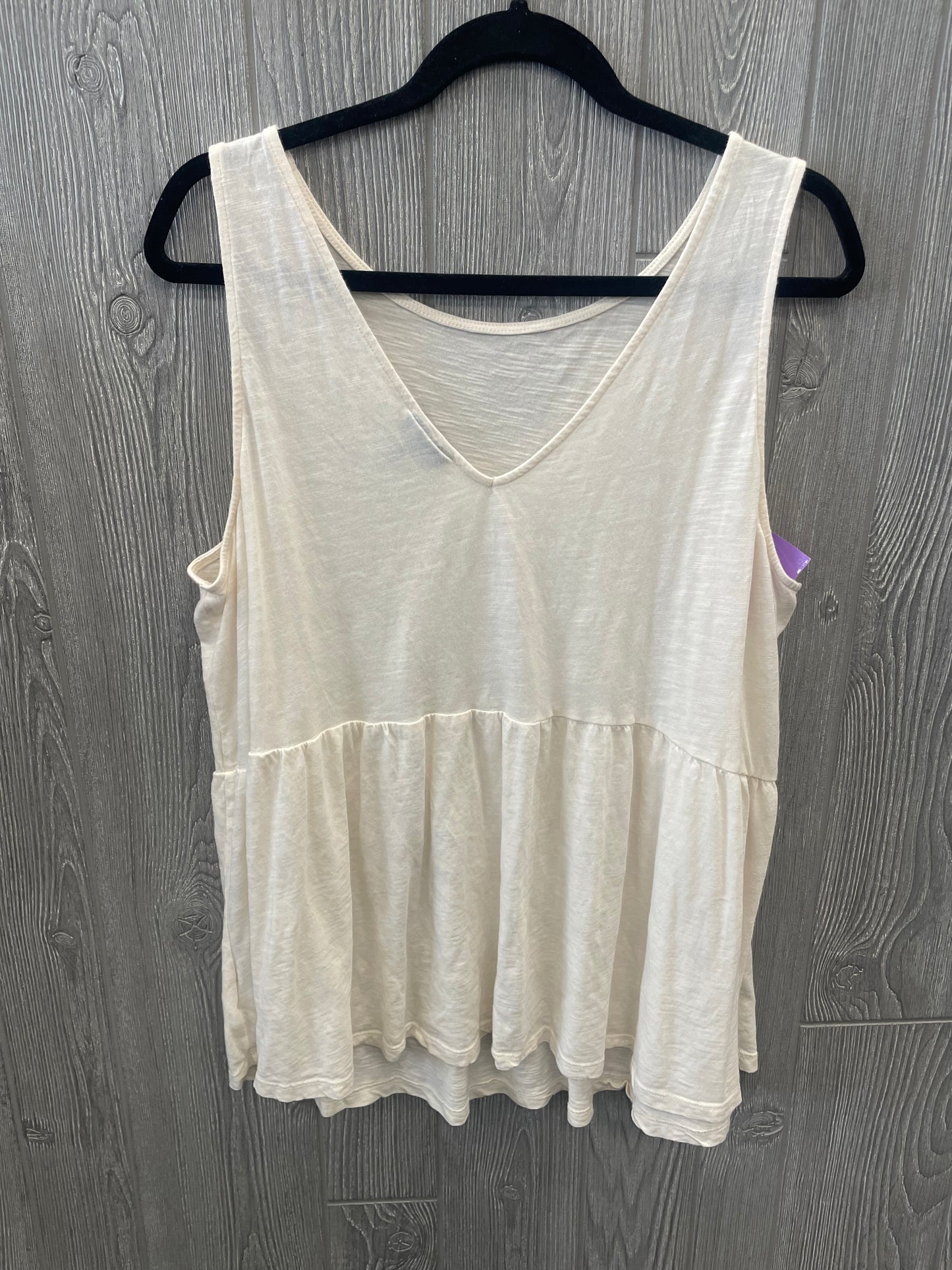 Top Sleeveless By Torrid  Size: 2x