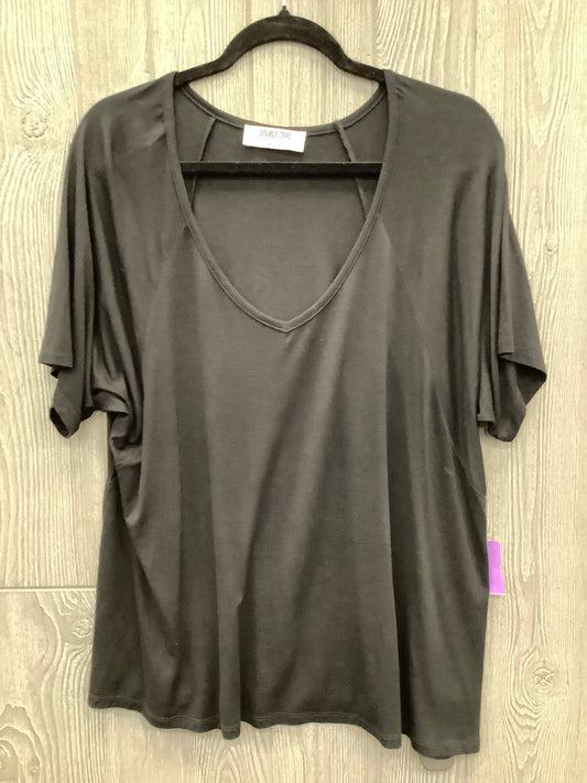 Top Short Sleeve By Double Zero In Black, Size: M