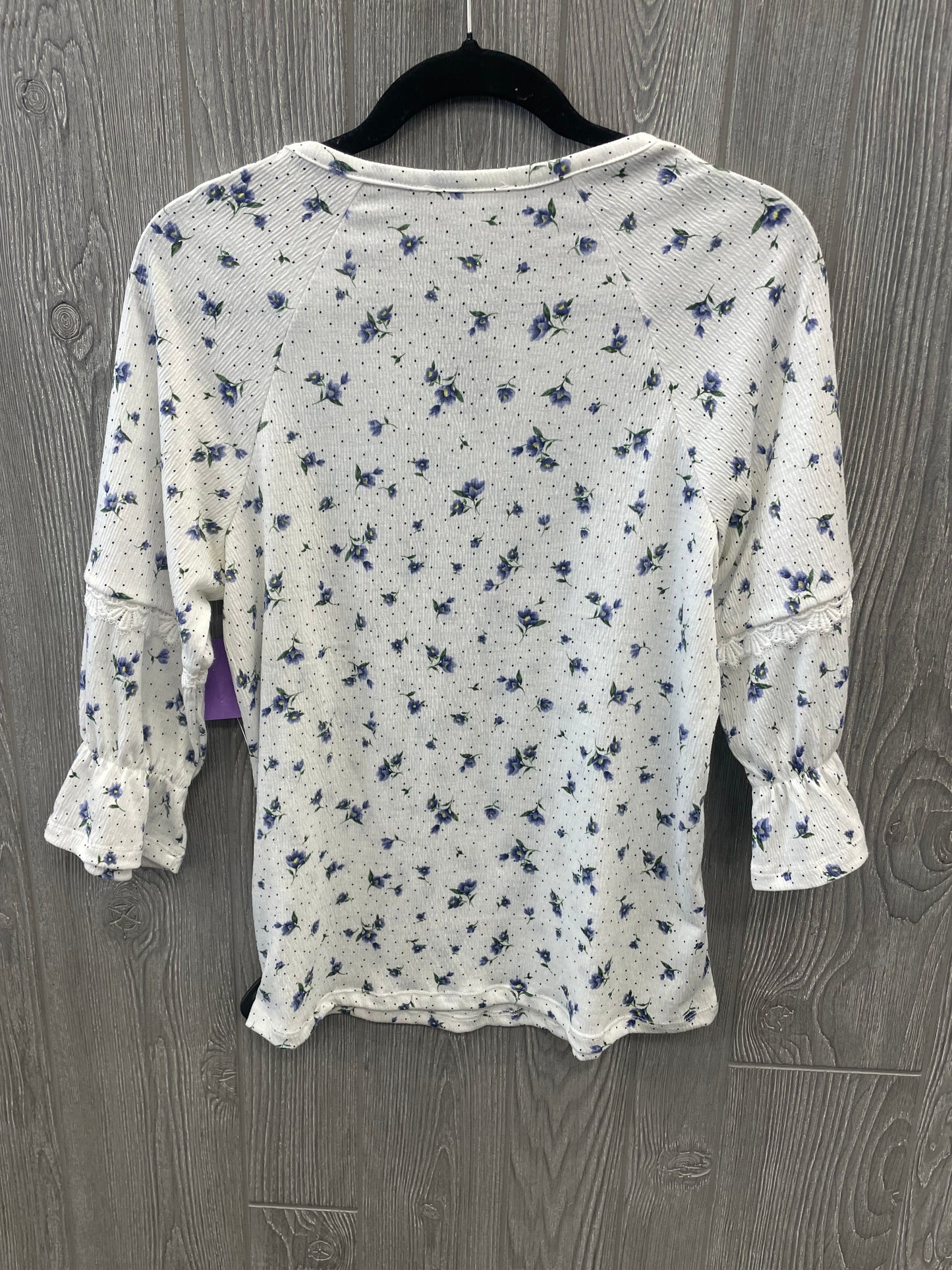 White Top Long Sleeve Clothes Mentor, Size S