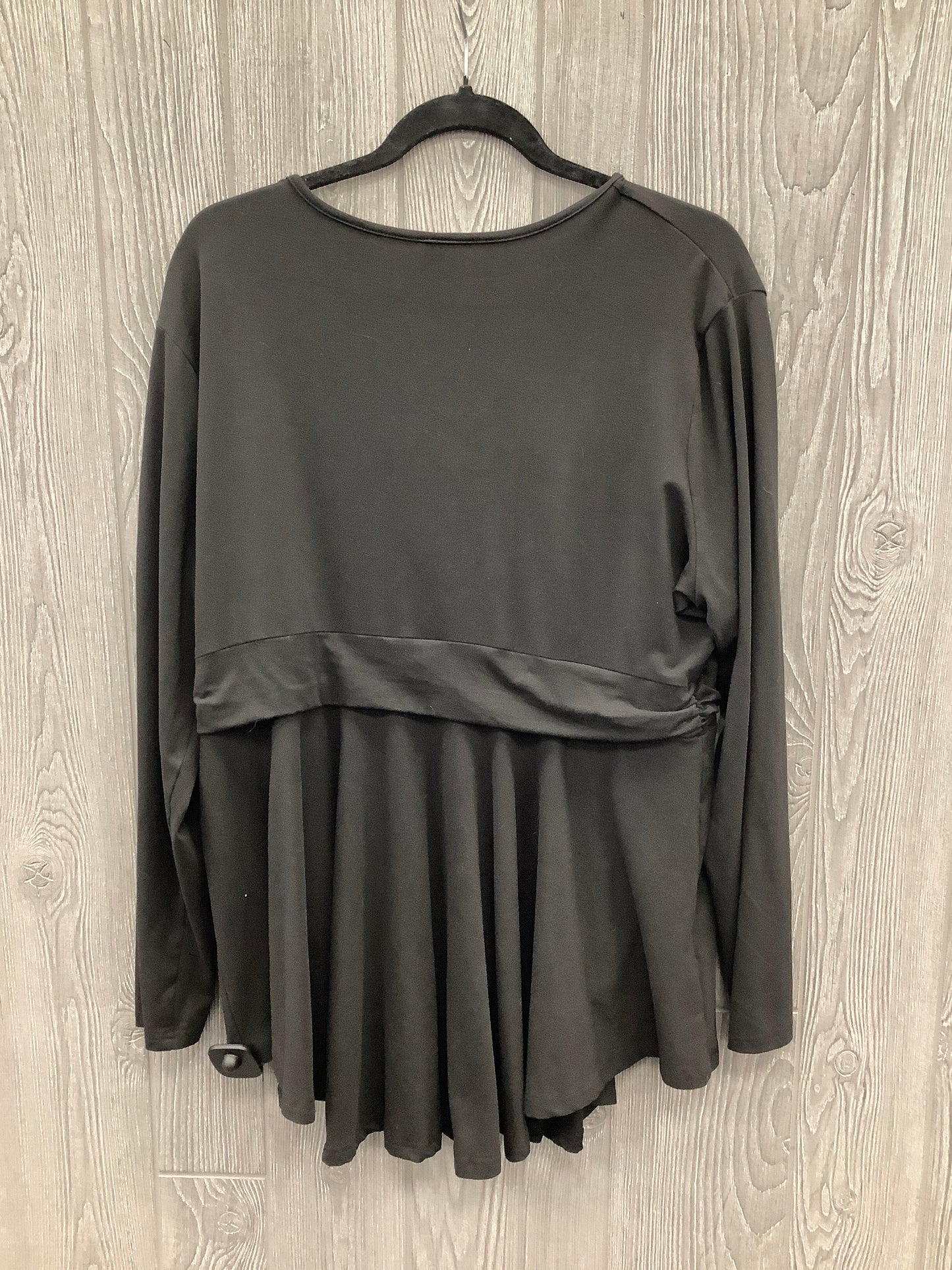 Top Long Sleeve By Clothes Mentor In Black, Size: 2x