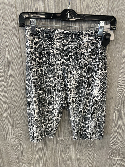 Athletic Shorts By Clothes Mentor In Snakeskin Print, Size: Onesize