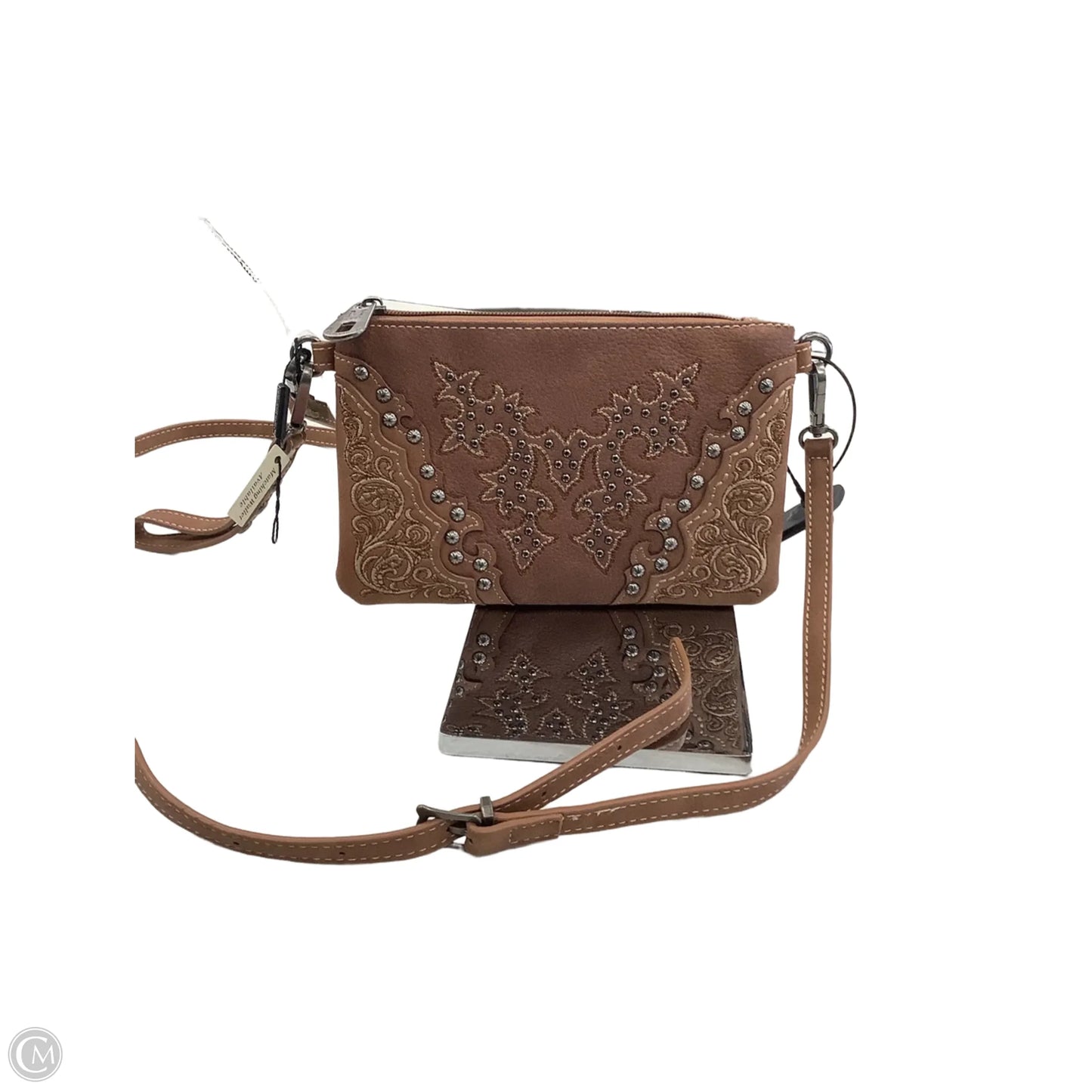 Crossbody By Clothes Mentor, Size: Medium