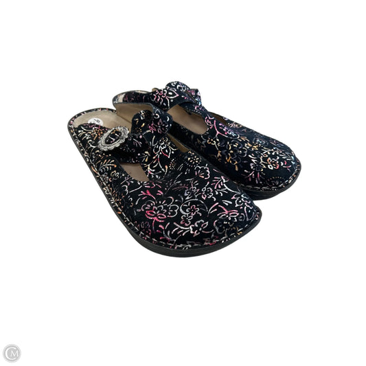 Sandals Flats By Alegria In Black, Size: 9.5