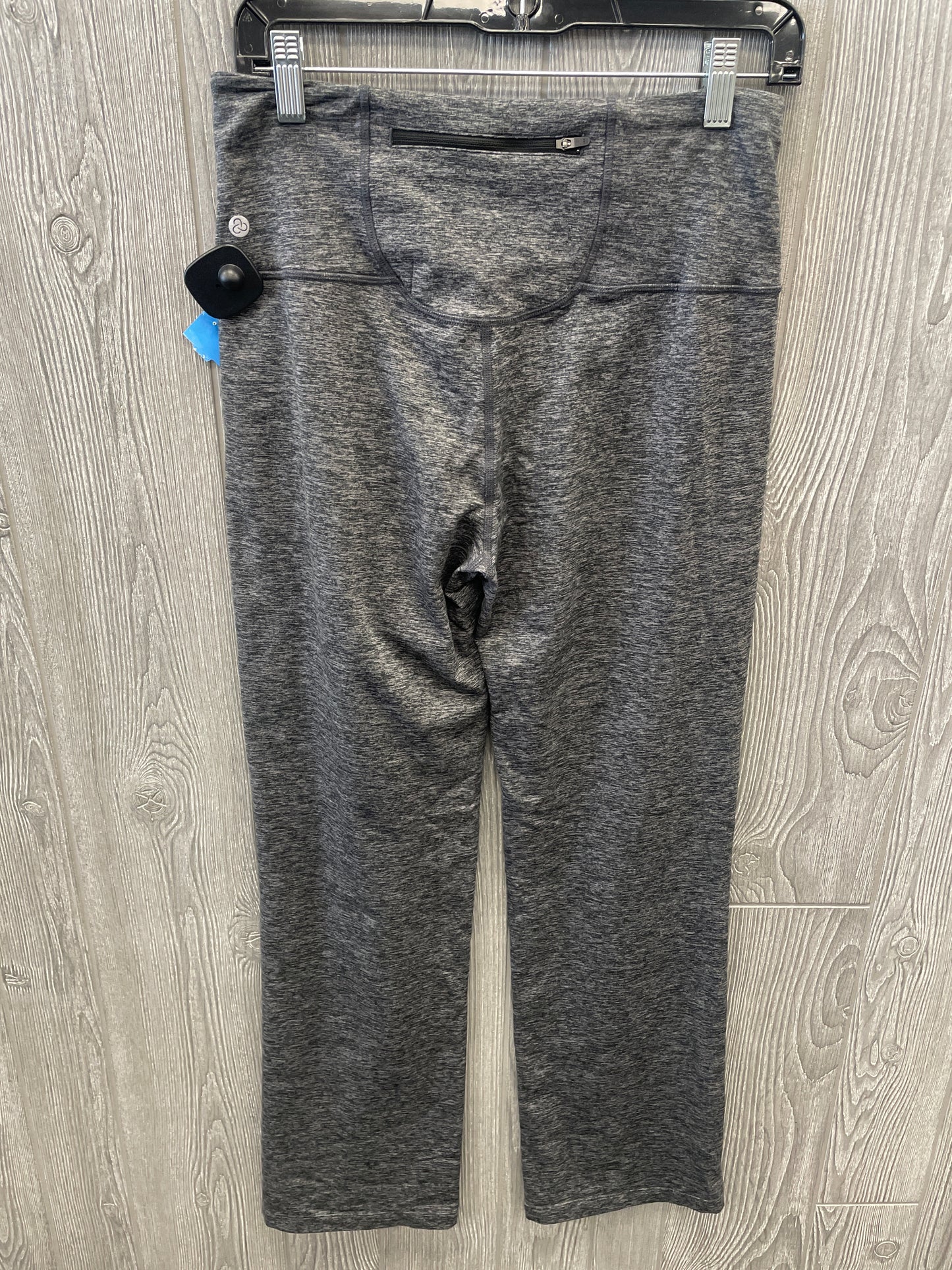 Athletic Leggings By Zella In Grey, Size: M