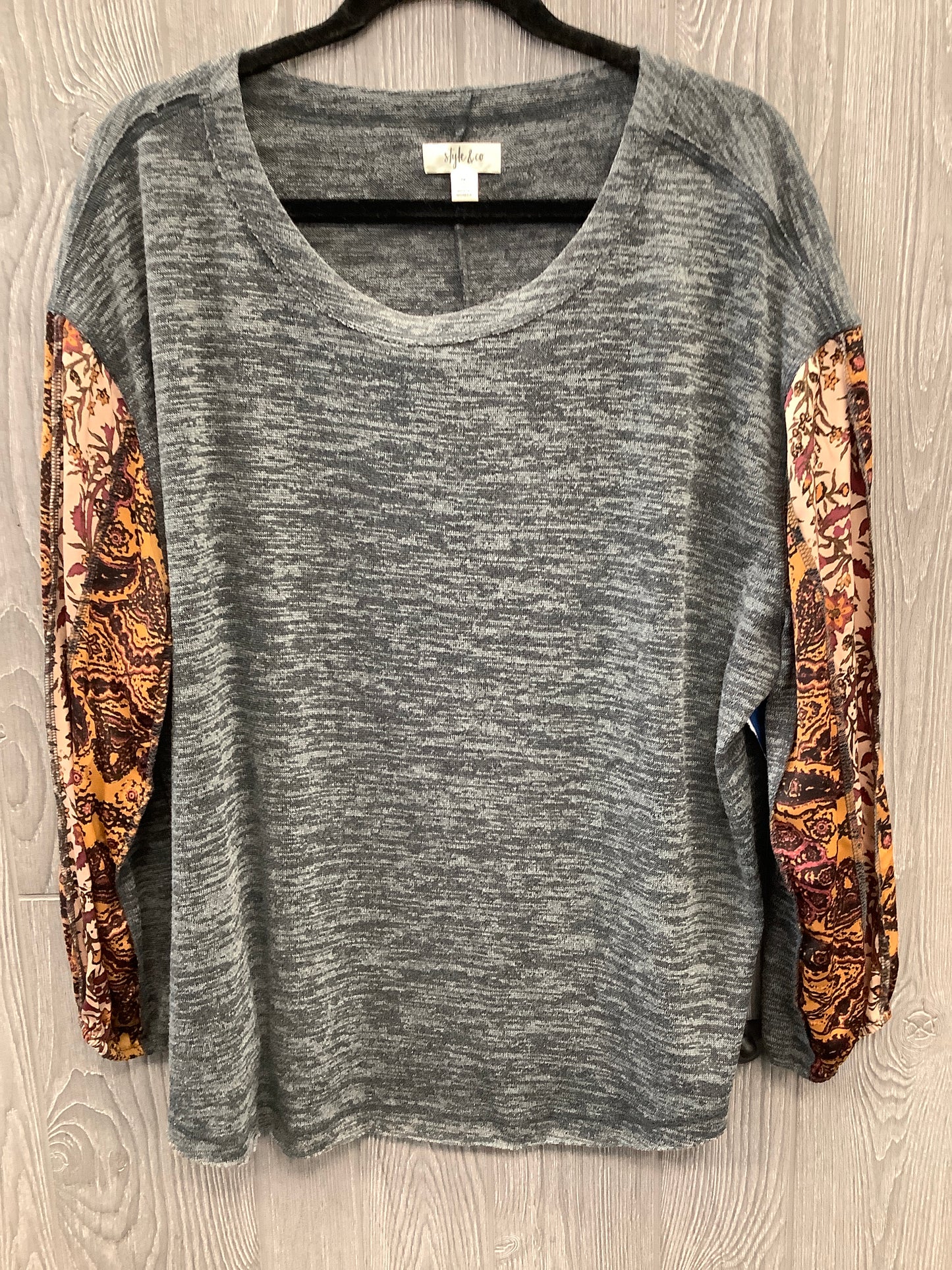 Top Long Sleeve By Style And Company In Grey, Size: 2x