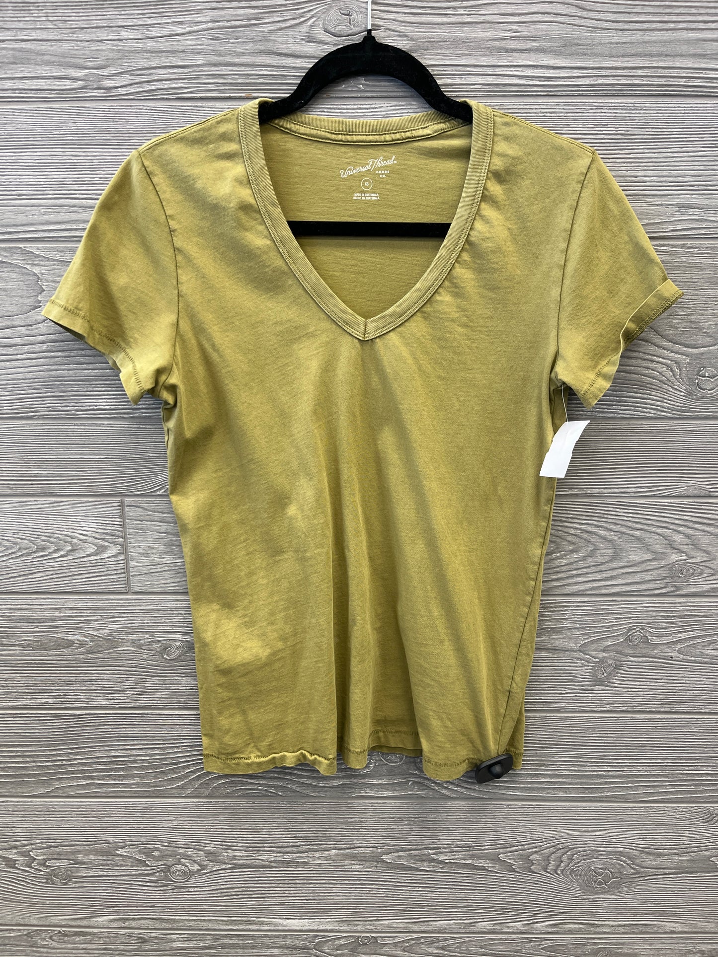 Top Short Sleeve By Universal Thread In Green, Size: Xs