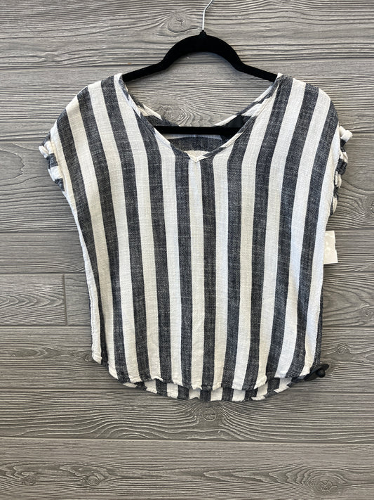 Top Short Sleeve By Lumiere In Striped Pattern, Size: S