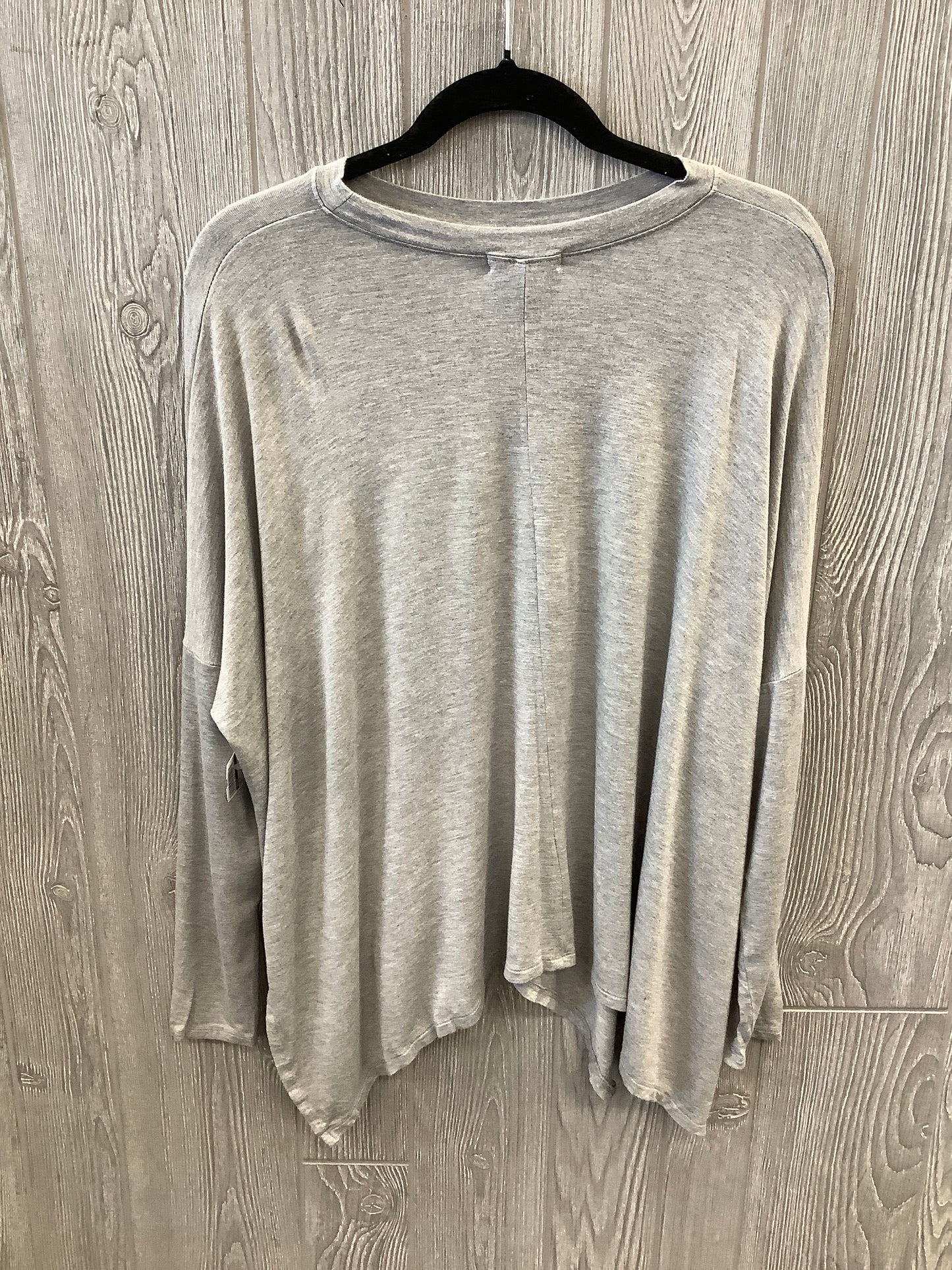 Top Long Sleeve By Cherish In Grey, Size: S