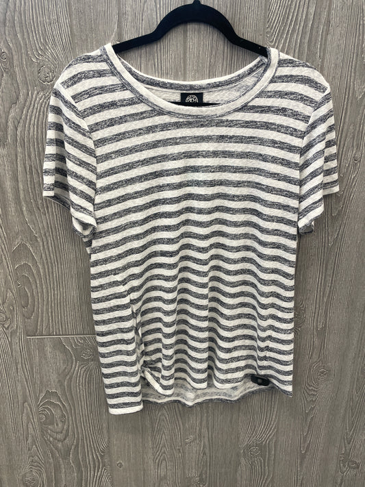 Top Short Sleeve By Bobeau In Striped Pattern, Size: Xl