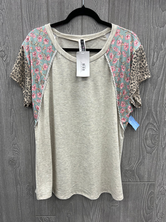 Top Short Sleeve By Clothes Mentor In Multi-colored, Size: 2x