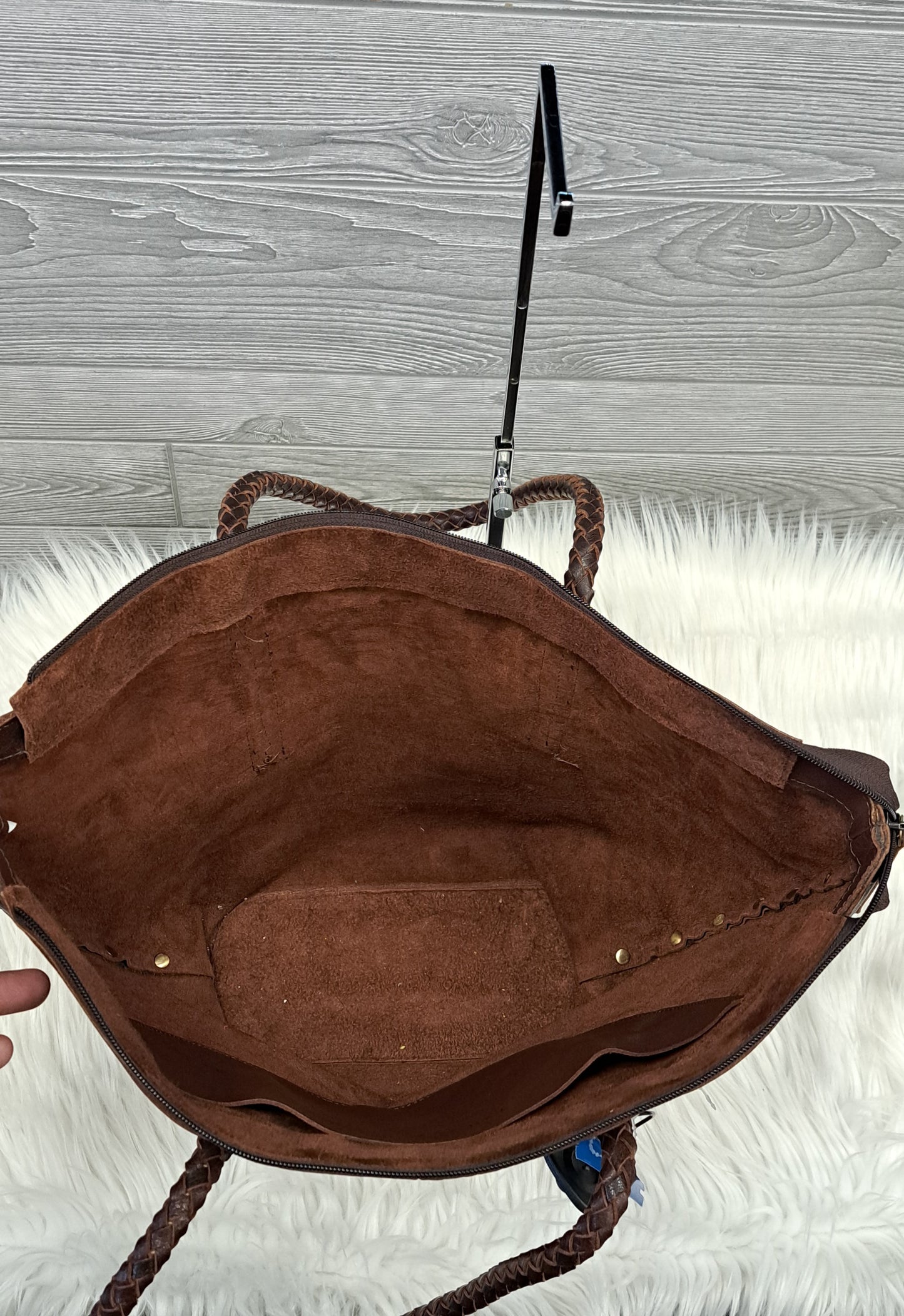 Handbag Leather By Clothes Mentor, Size: Large