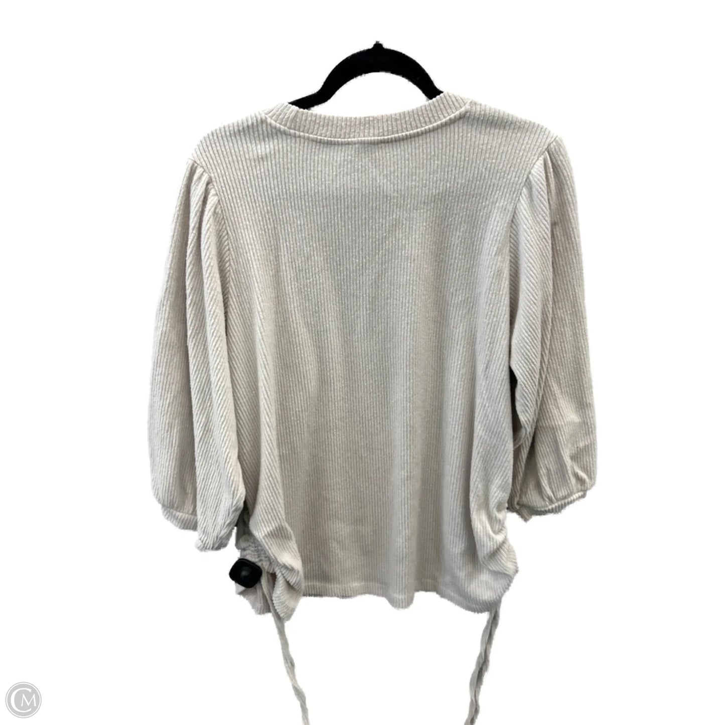 Top Long Sleeve By Clothes Mentor In Cream, Size: 1x