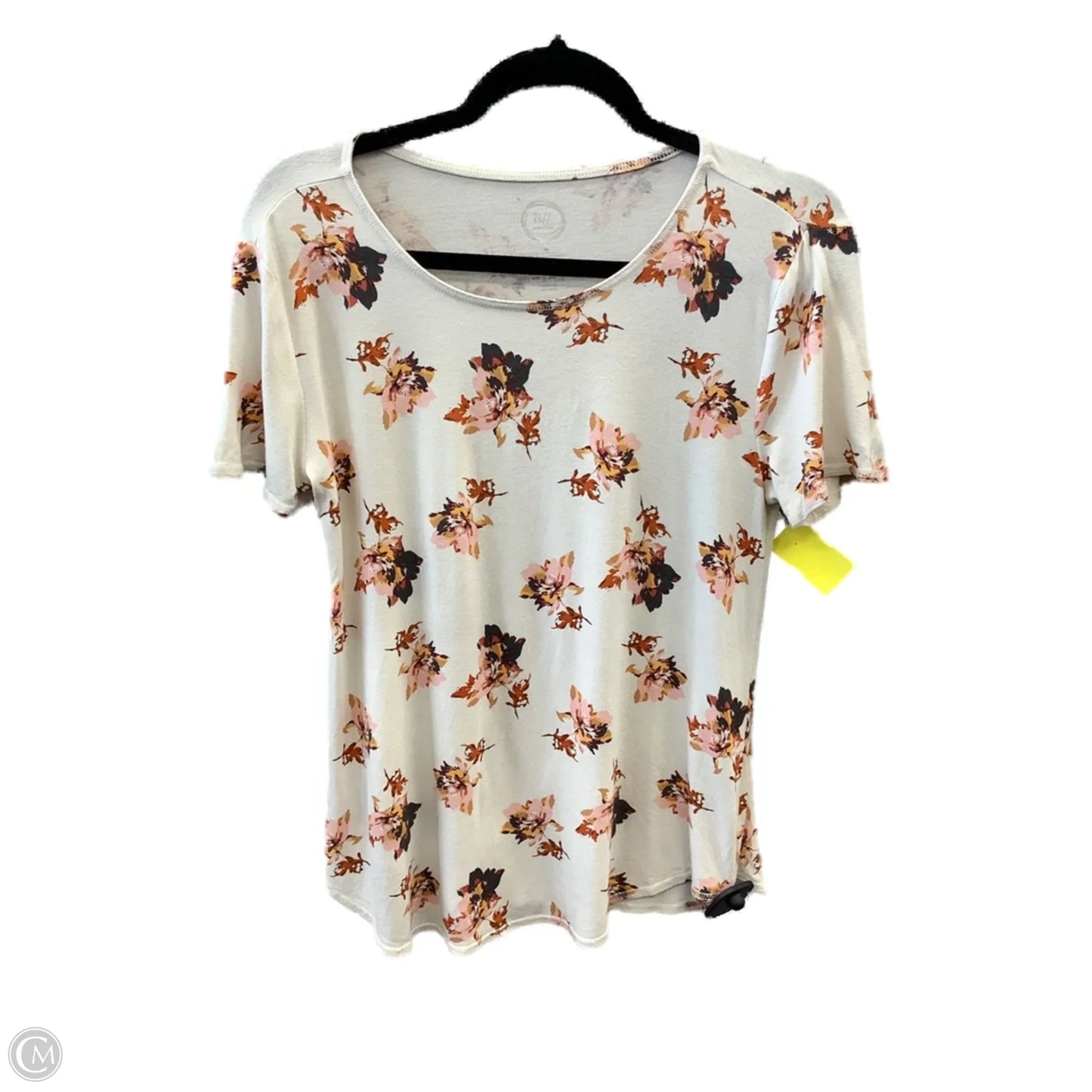 Top Short Sleeve By Maurices In Beige, Size: M