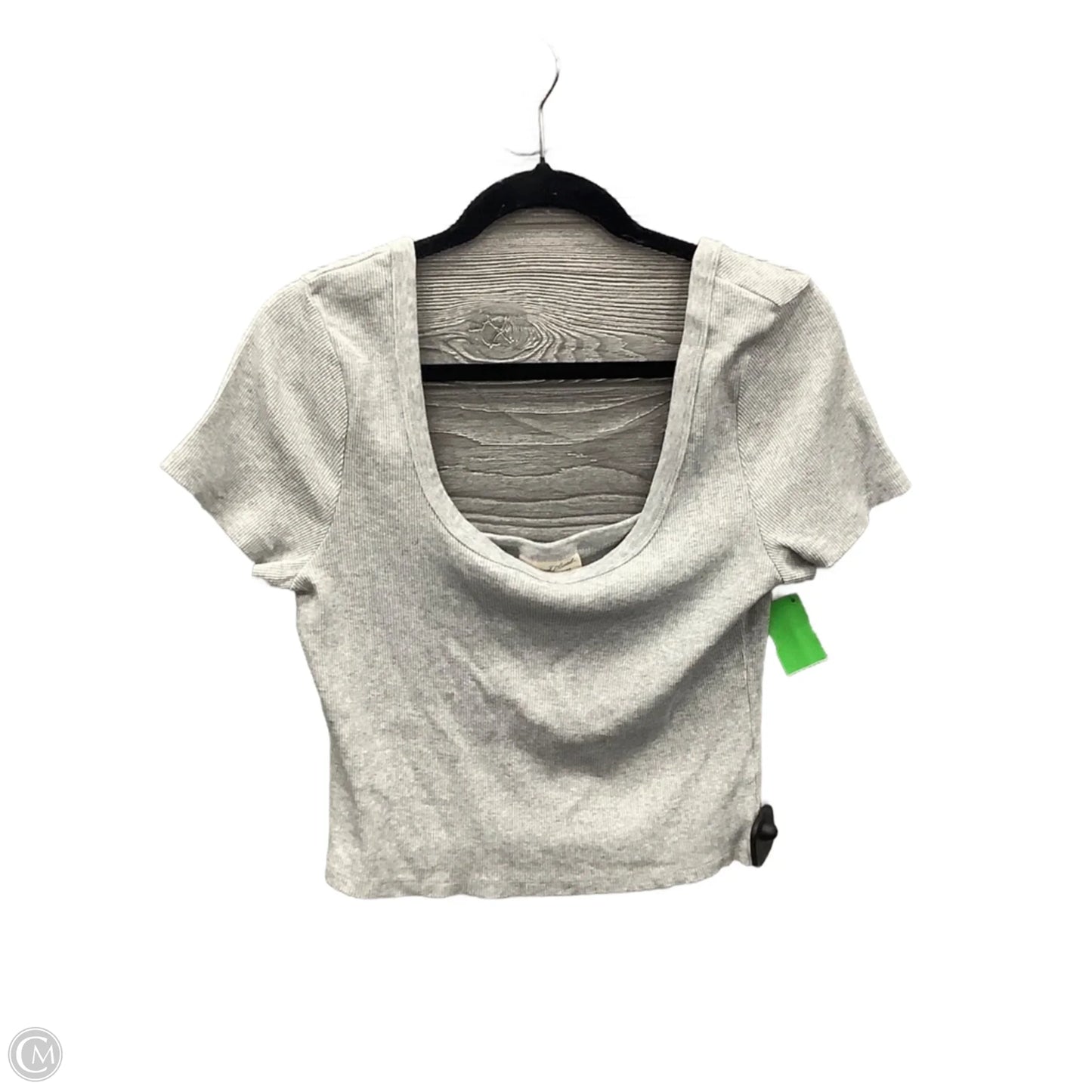 Top Short Sleeve By Universal Thread In Grey, Size: L