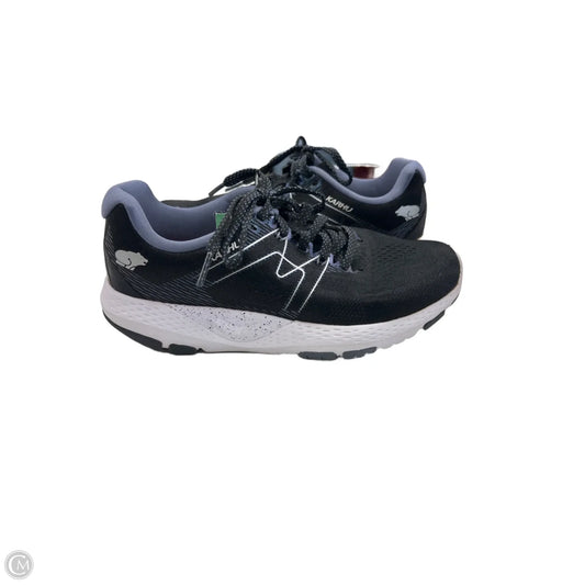 Shoes Athletic By Cmc In Black, Size: 7
