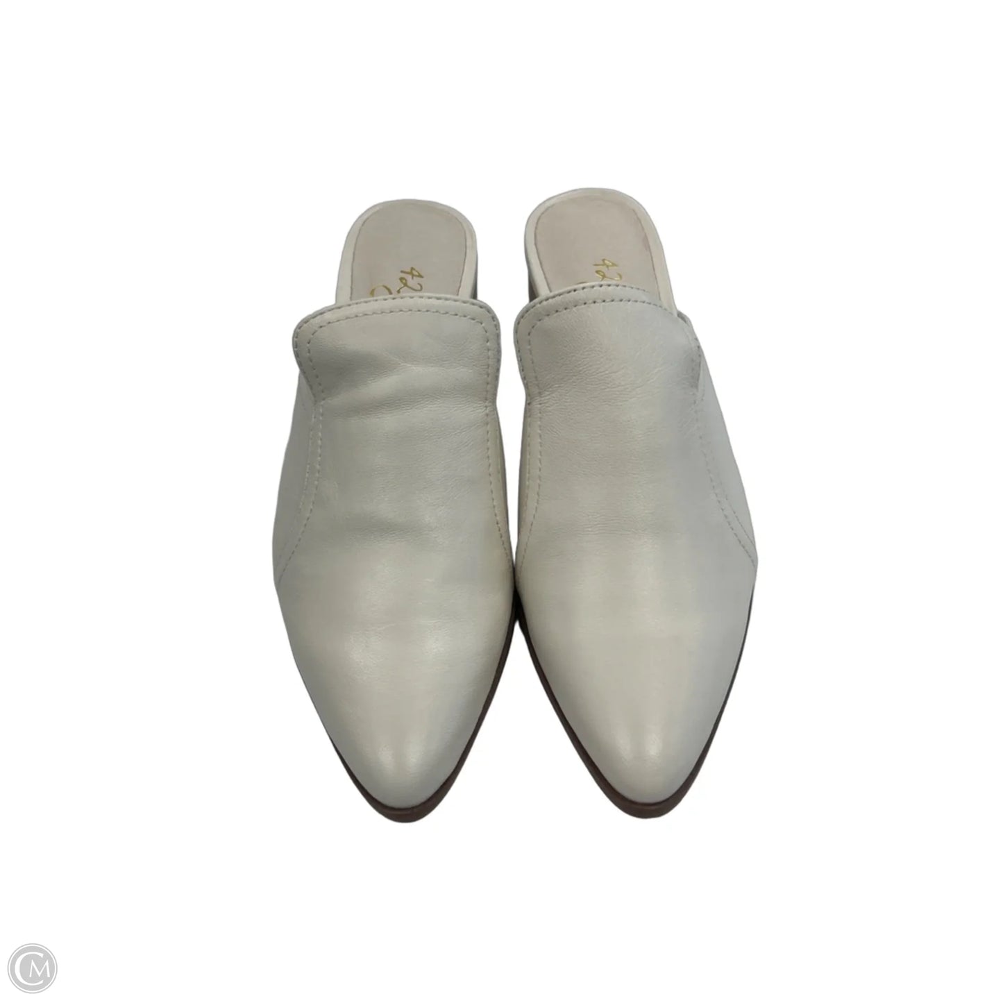 Shoes Flats By Clothes Mentor In White, Size: 7