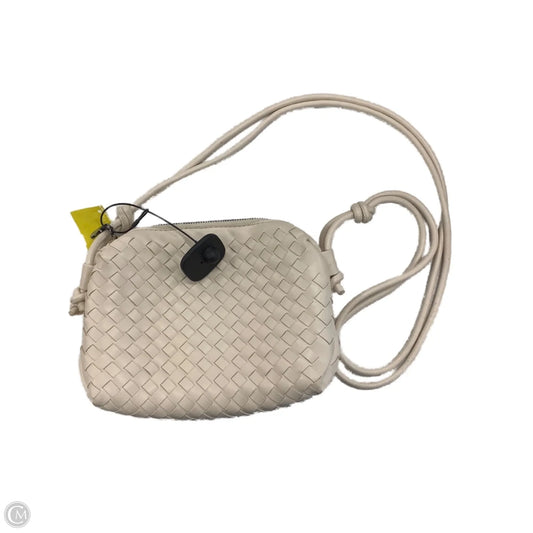 Crossbody By Clothes Mentor, Size: Small