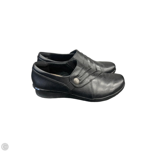 Shoes Flats By Clarks In Black, Size: 8