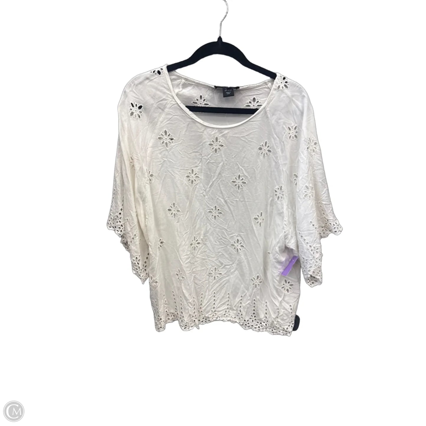 Top Short Sleeve By Karen Kane In White, Size: M