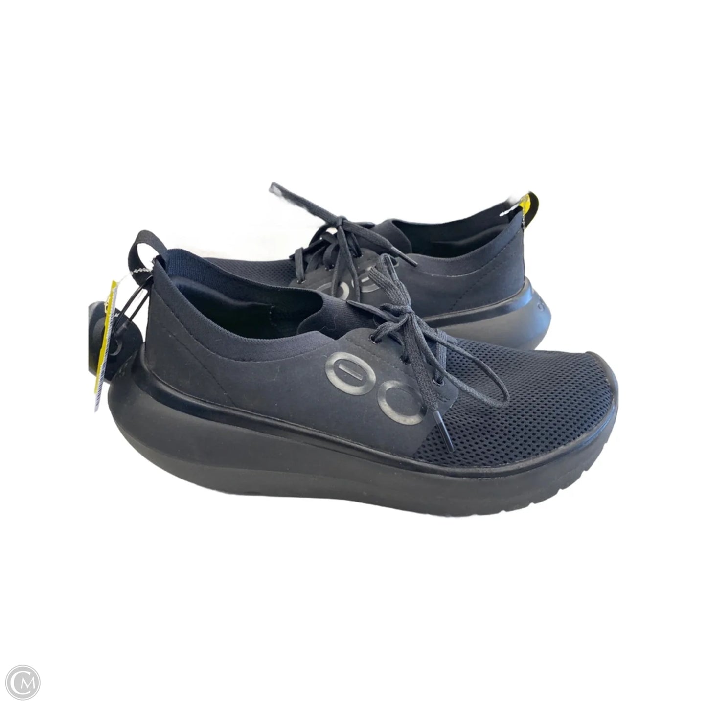 Shoes Athletic By Oofos In Black, Size: 8