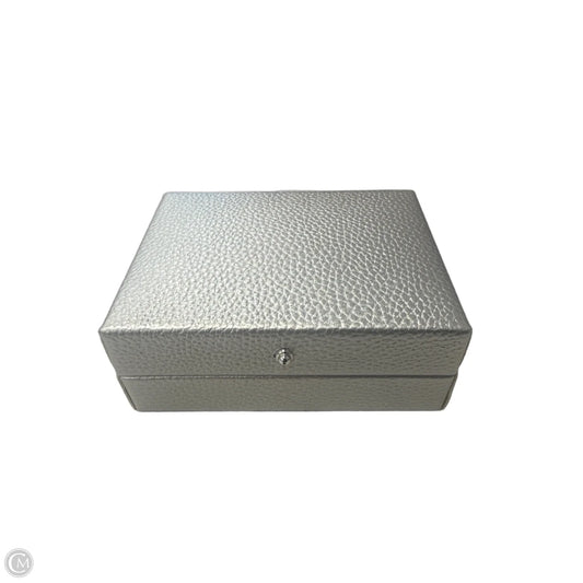 Jewelry Case By Clothes Mentor, Size: Small