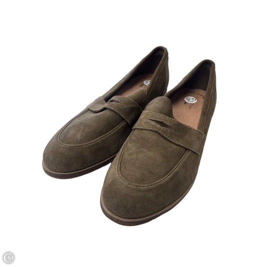 Shoes Flats By Clarks In Green, Size: 6.5
