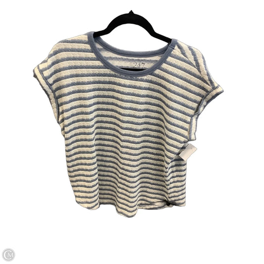 Top Short Sleeve By Maurices In Striped Pattern, Size: M