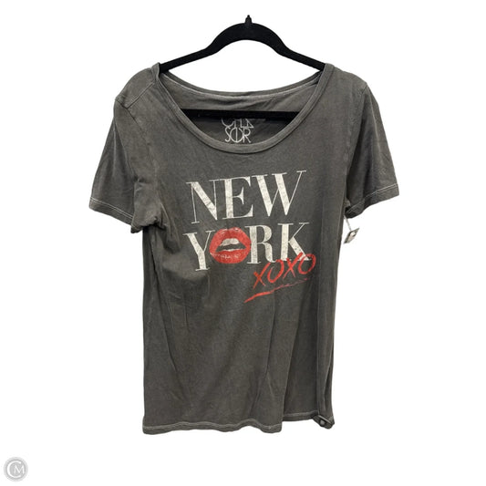 Top Short Sleeve By Clothes Mentor In Grey, Size: L