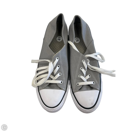 Shoes Sneakers By Converse In Grey & White, Size: 10