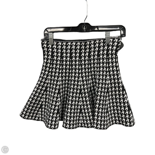 Skirt Mini & Short By Miami In Black & White, Size: M