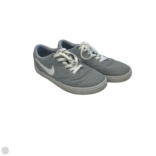 Shoes Athletic By Nike In Grey & White, Size: 9