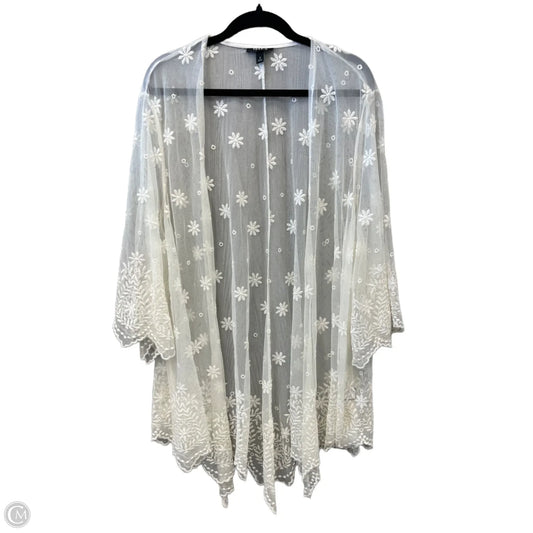 Kimono By Torrid In White, Size: 3x