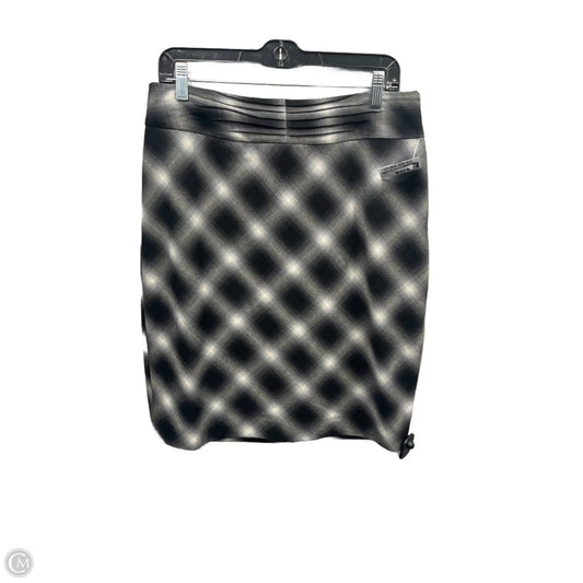 Skirt Midi By Clothes Mentor In Plaid Pattern, Size: 12