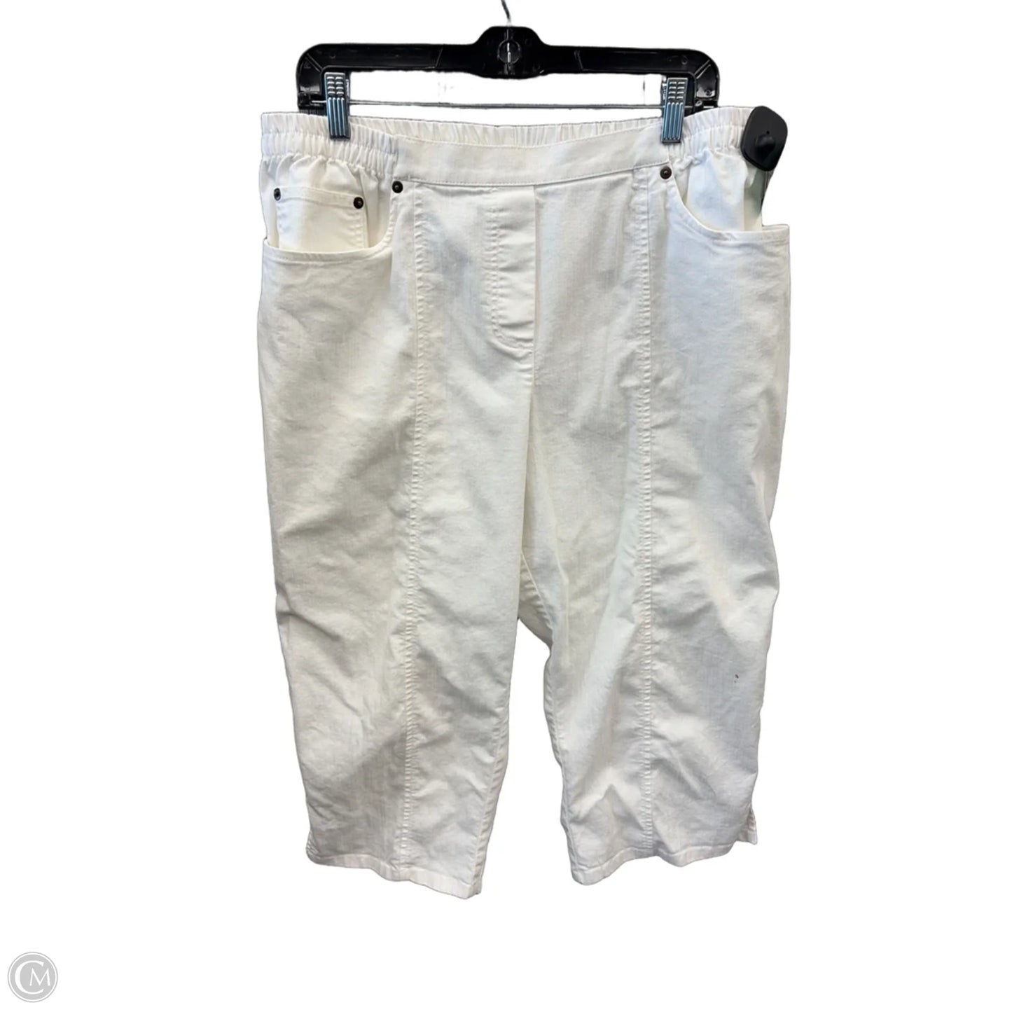 Capris By Cathy Daniels In White, Size: 16