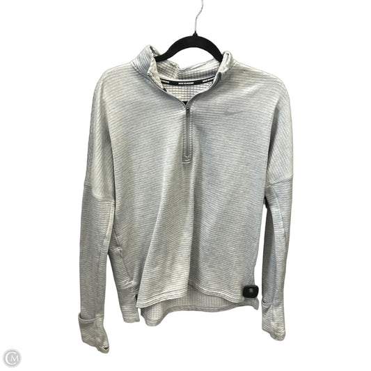 Athletic Top Long Sleeve Collar By Nike In Grey, Size: M