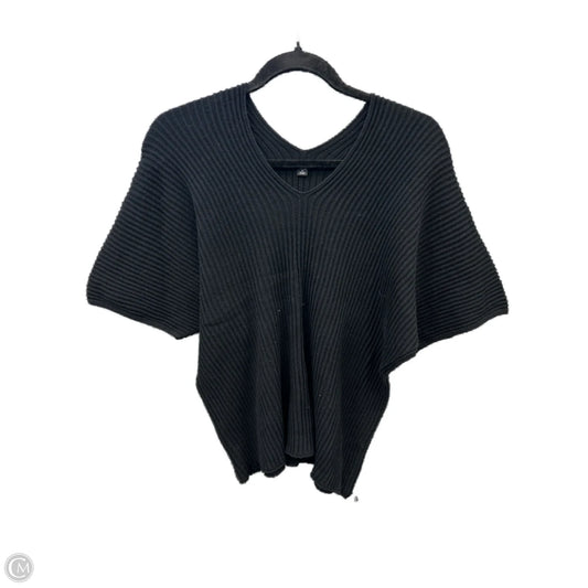 Top Short Sleeve By Uniqlo In Black, Size: M