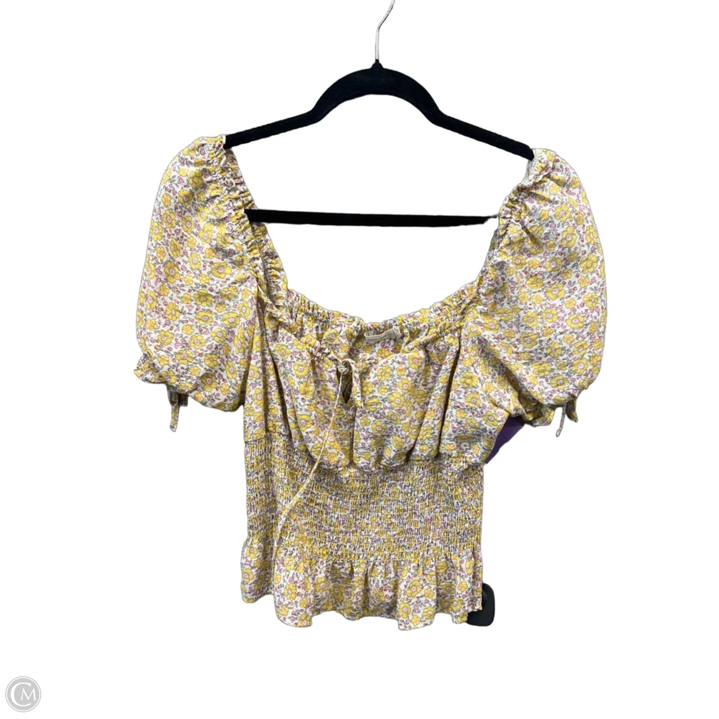 Top Short Sleeve By Clothes Mentor In Yellow, Size: M