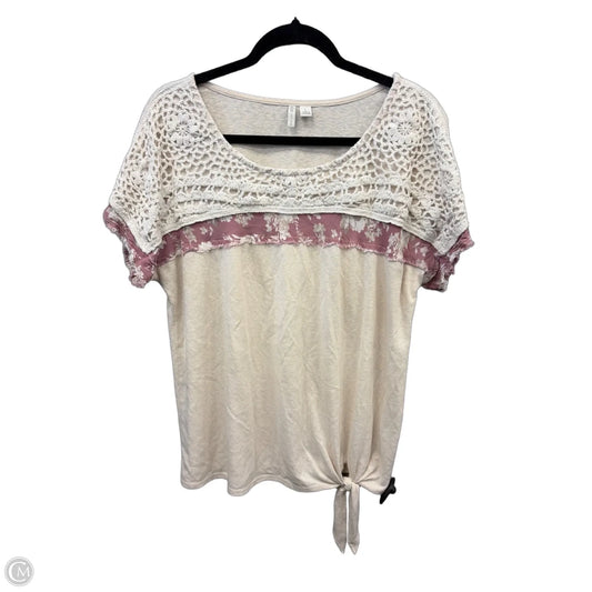 Top Short Sleeve By Cato In Tan, Size: L