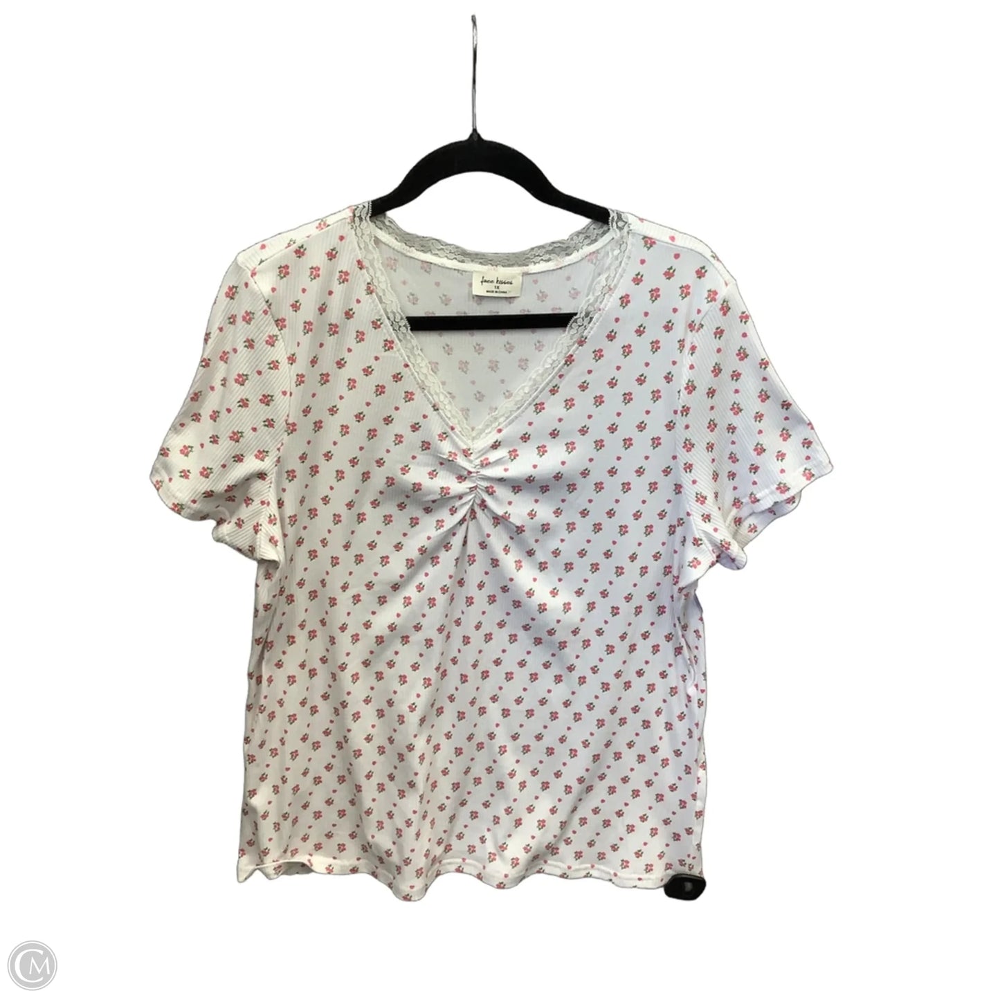 Top Short Sleeve By Free Kisses In White, Size: 1x