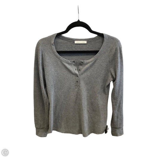 Top Long Sleeve Basic By Urban Daizy In Grey, Size: M