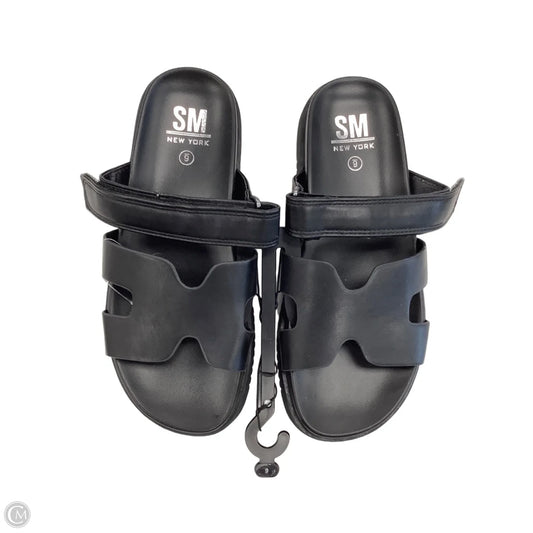 Sandals Flats By Steve Madden In Black, Size: 6