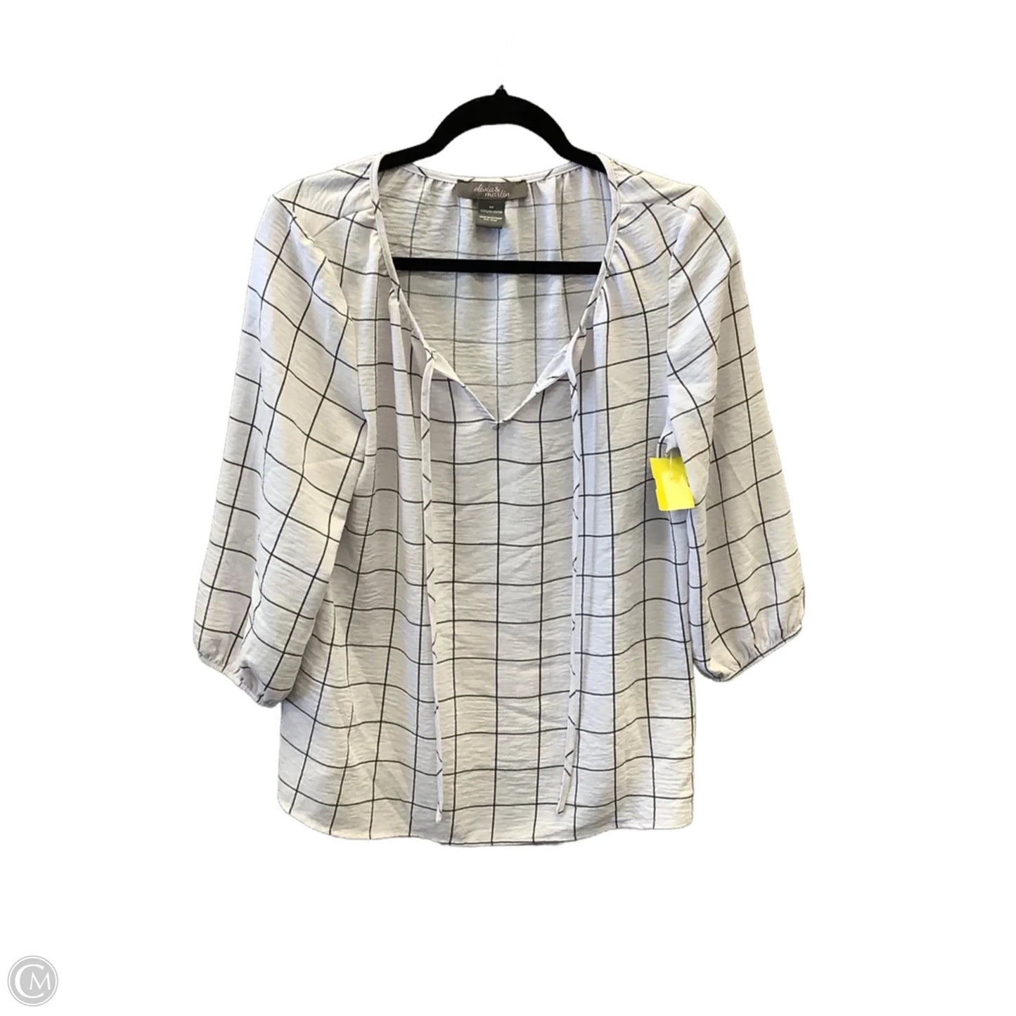 Top Long Sleeve By Clothes Mentor In White, Size: M